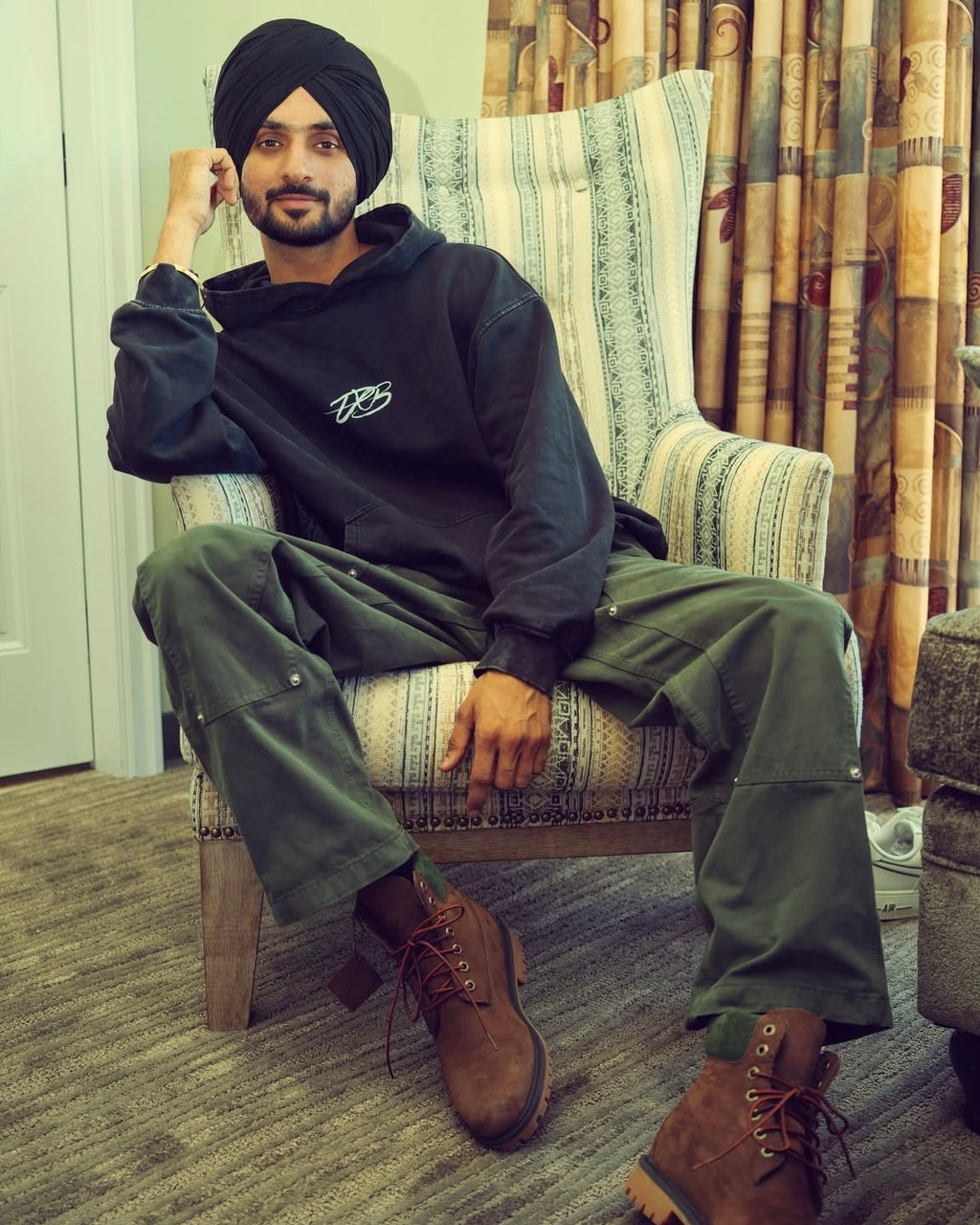 Amrita Imroz Oversized Hoodie